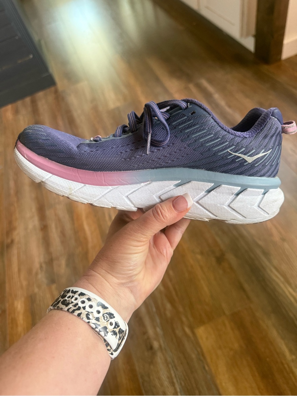Hoka Women's Purple and Pink Performance Running Shoes - Picture 4 of 9